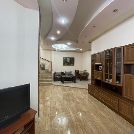 Apartment #1 In The City Center Yerevan Exterior photo